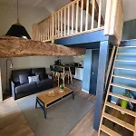 Authentique Avec Mezzanine Proche Du Puy Dufou 度假居 *