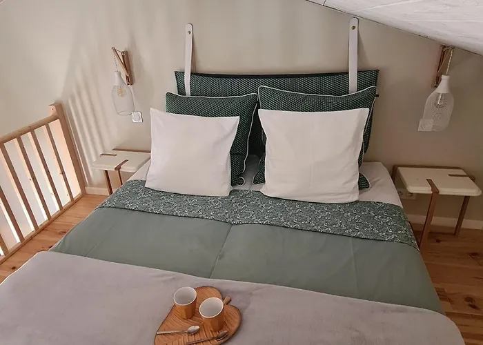 Authentique Avec Mezzanine Proche Du Puy Dufou בית נופש *